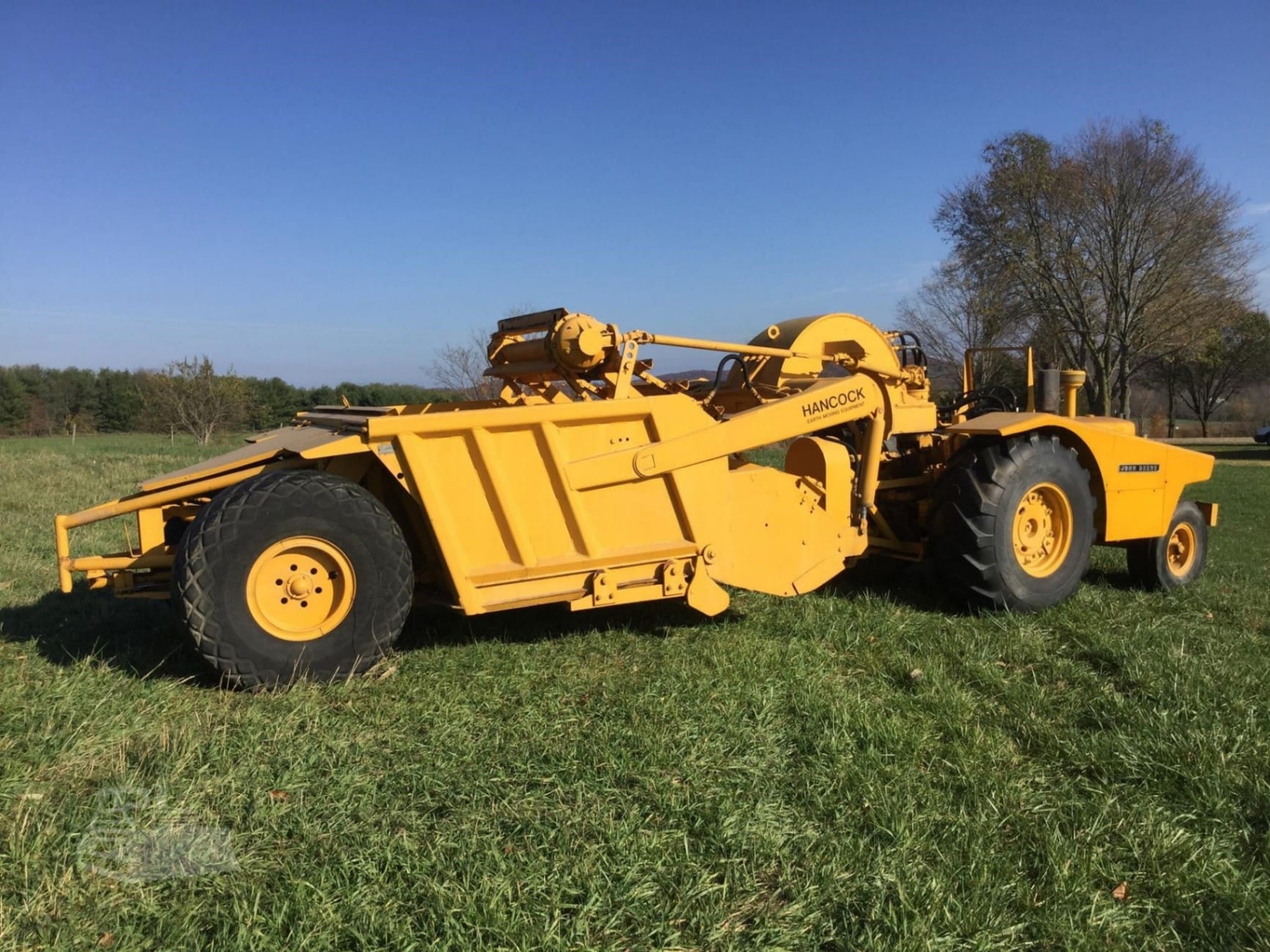 1960 John Deere 840 Scrapers for sale in Chillicothe, OH - listing photo 3 of 8
