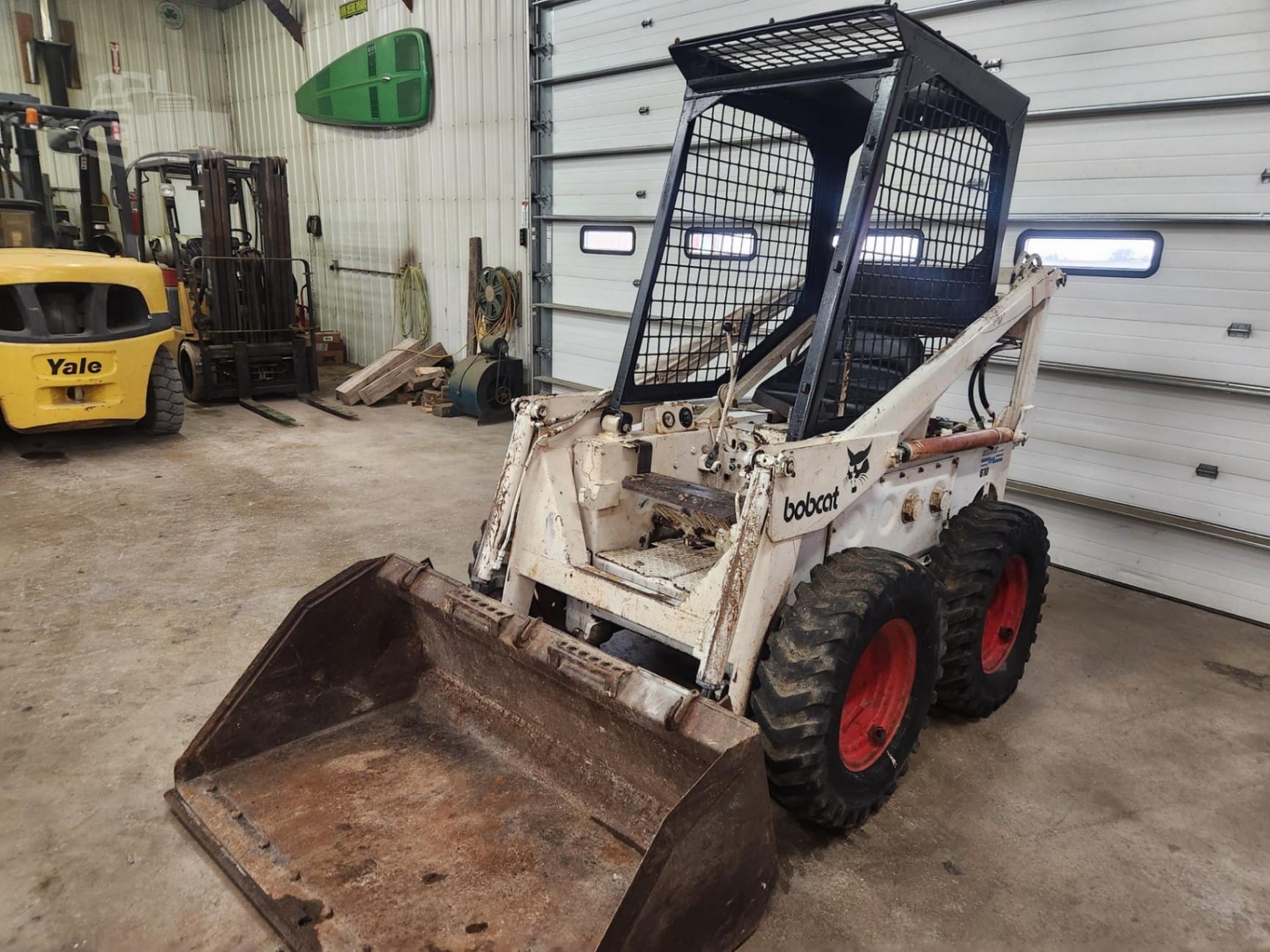 1975 Bobcat 610 Skid Steer Loaders for sale in Gowrie, IA - primary listing photo of 18