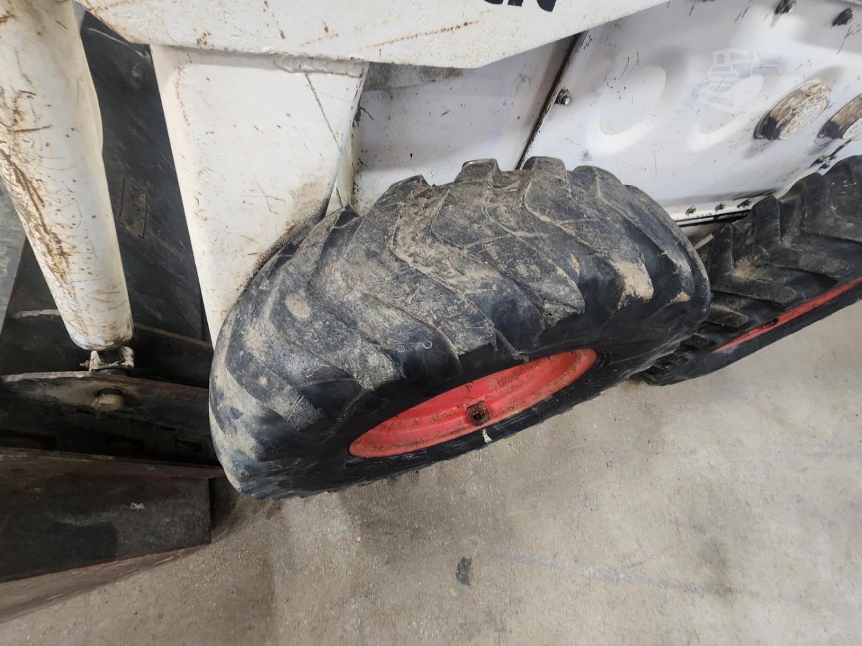 1975 Bobcat 610 Skid Steer Loaders for sale in Gowrie, IA - listing photo 16 of 18
