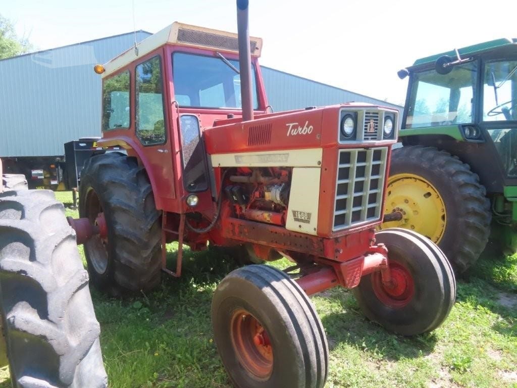 1975 International 1566 Field Tractors Power for sale in Colfax, IA - listing photo 3 of 8