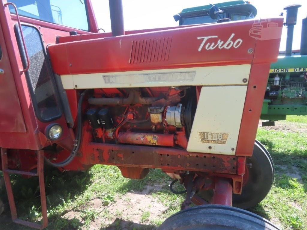 1975 International 1566 Field Tractors Power for sale in Colfax, IA - listing photo 4 of 8