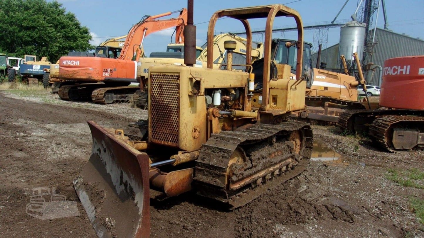1976 Dresser TD8E Dozers for sale in Galva, IL - primary listing photo of 8