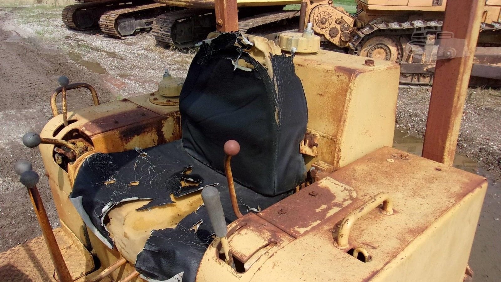 1976 Dresser TD8E Dozers for sale in Galva, IL - listing photo 7 of 8