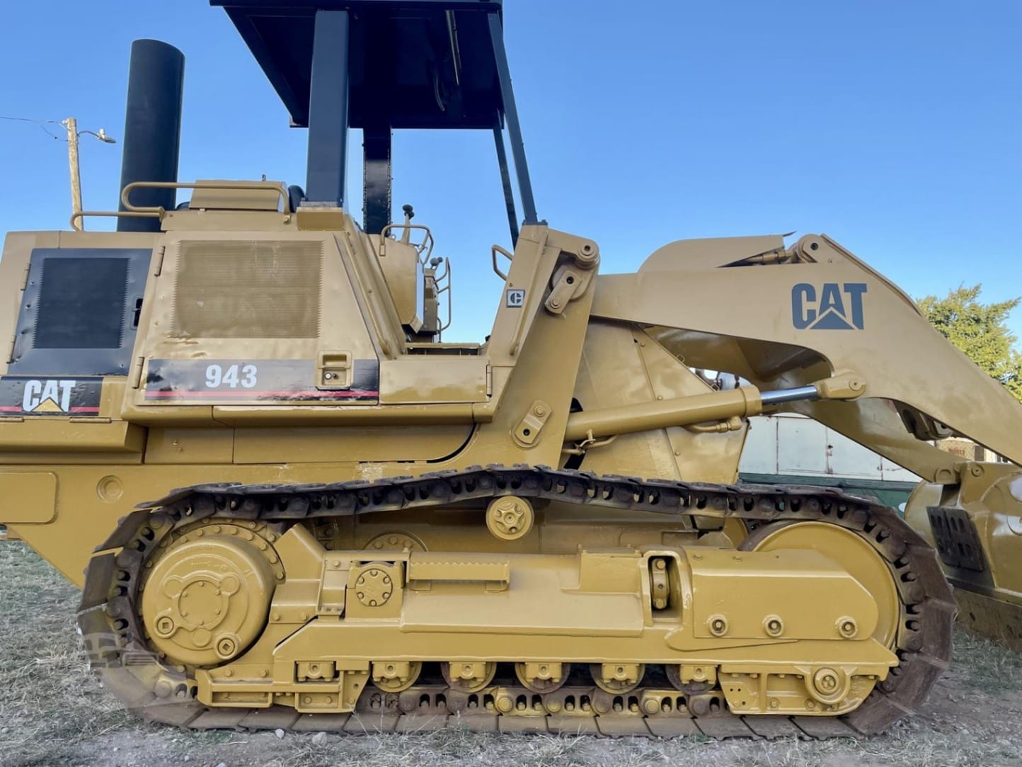 1989 Caterpillar 943 Track Loaders for sale in Broken Arrow, OK - listing photo 3 of 8