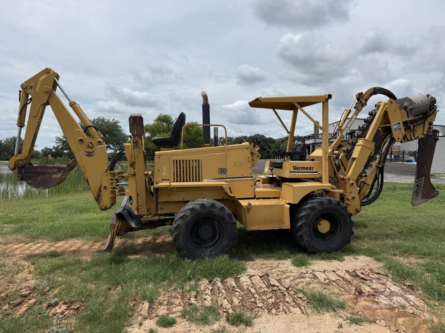1989 Vermeer V7550 Trenchers for sale in Early, TX - primary listing photo of 8