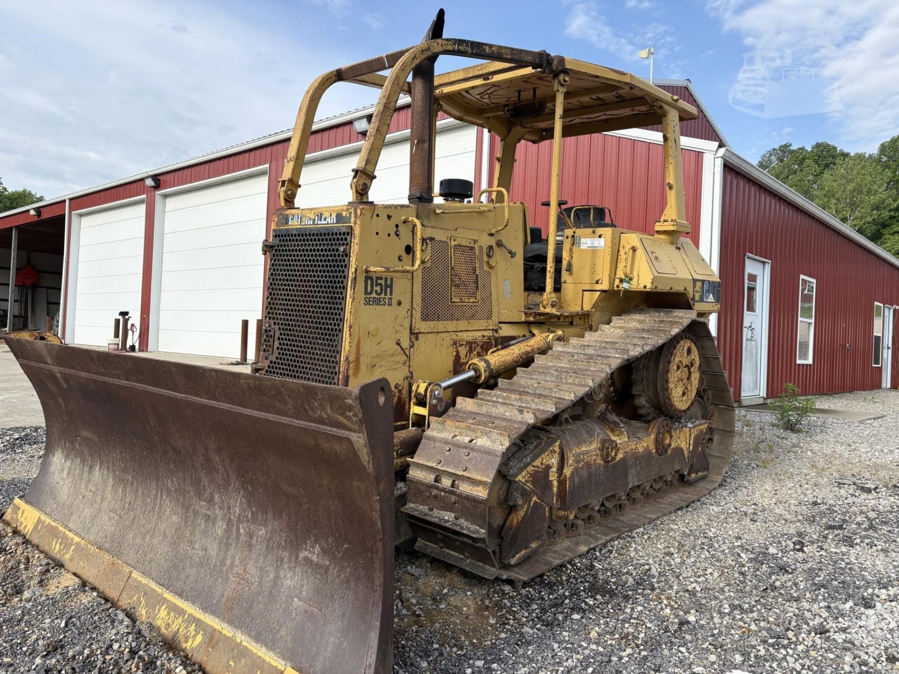 1991 Caterpillar D5H SERIES II Dozers for sale in Washington, IN - primary listing photo of 8