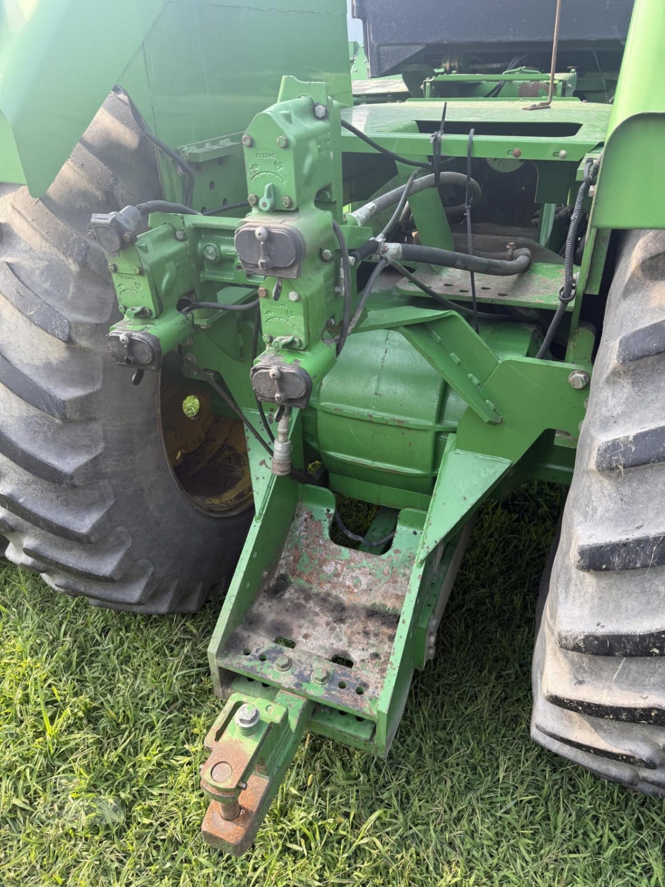 1991 John Deere 8560 Field Tractors Power for sale in Iowa Falls, IA - listing photo 15 of 18