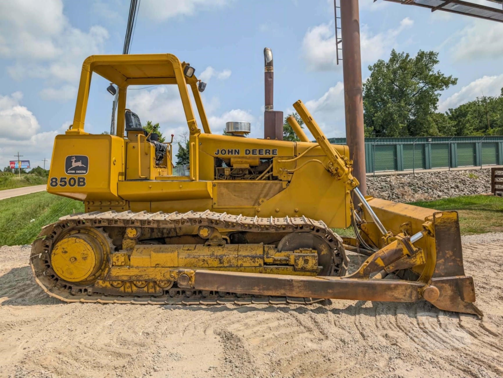 1993 John Deere 850B Dozers for sale in Morgantown, IN - primary listing photo of 8