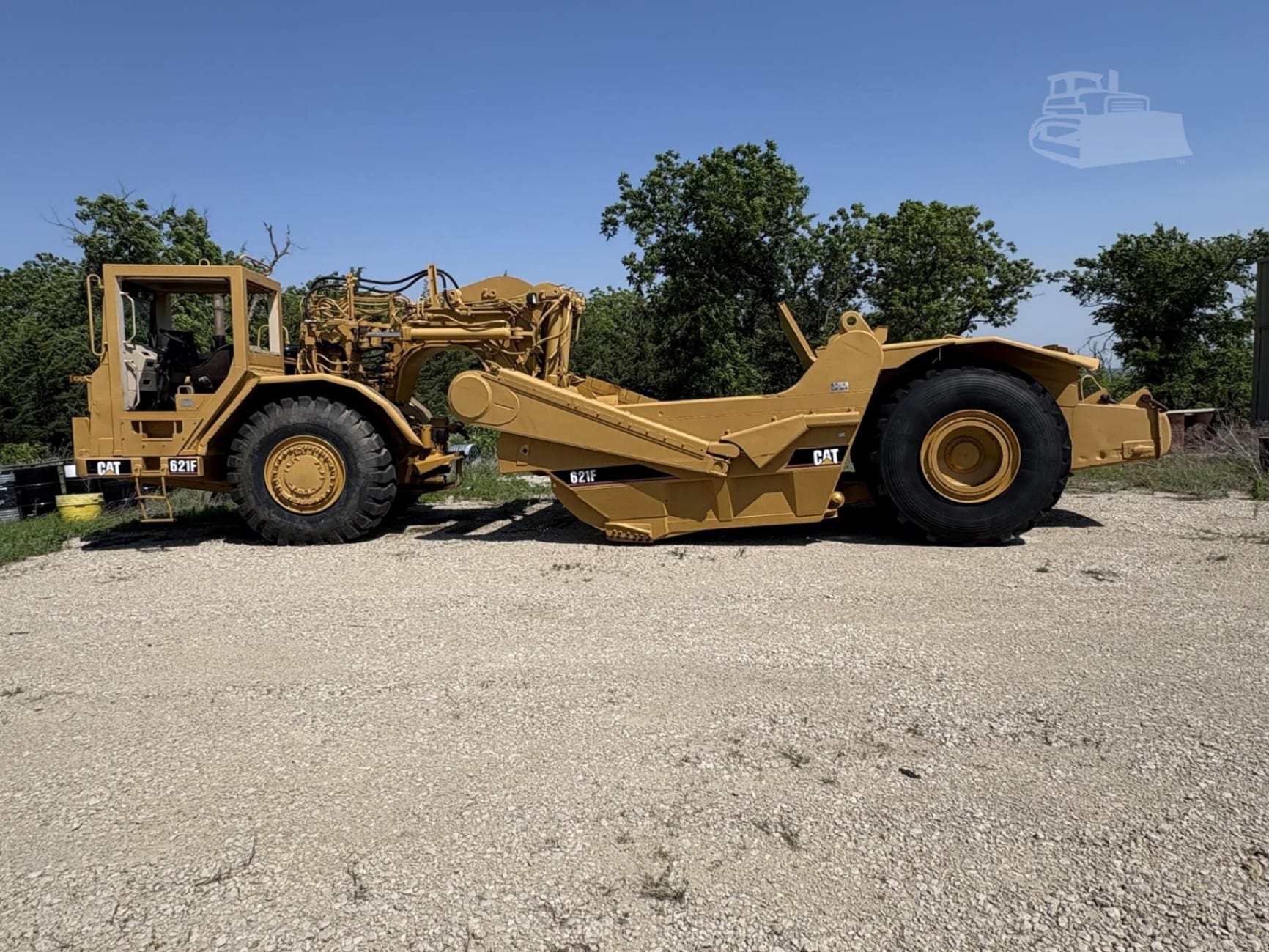 1997 Caterpillar 621F Scrapers for sale in Wamego, KS - primary listing photo of 8