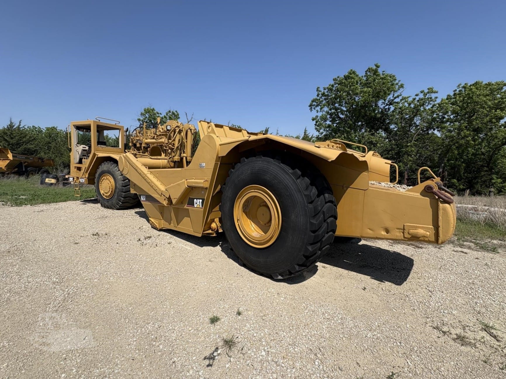 1997 Caterpillar 621F Scrapers for sale in Wamego, KS - listing photo 5 of 8