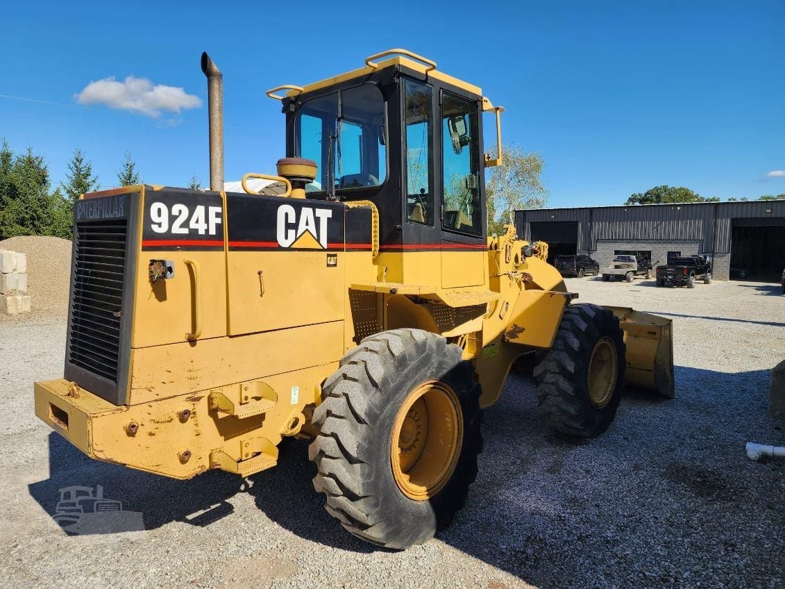 1997 Caterpillar 924F Wheel Loaders for sale in Painesville, OH - listing photo 3 of 8