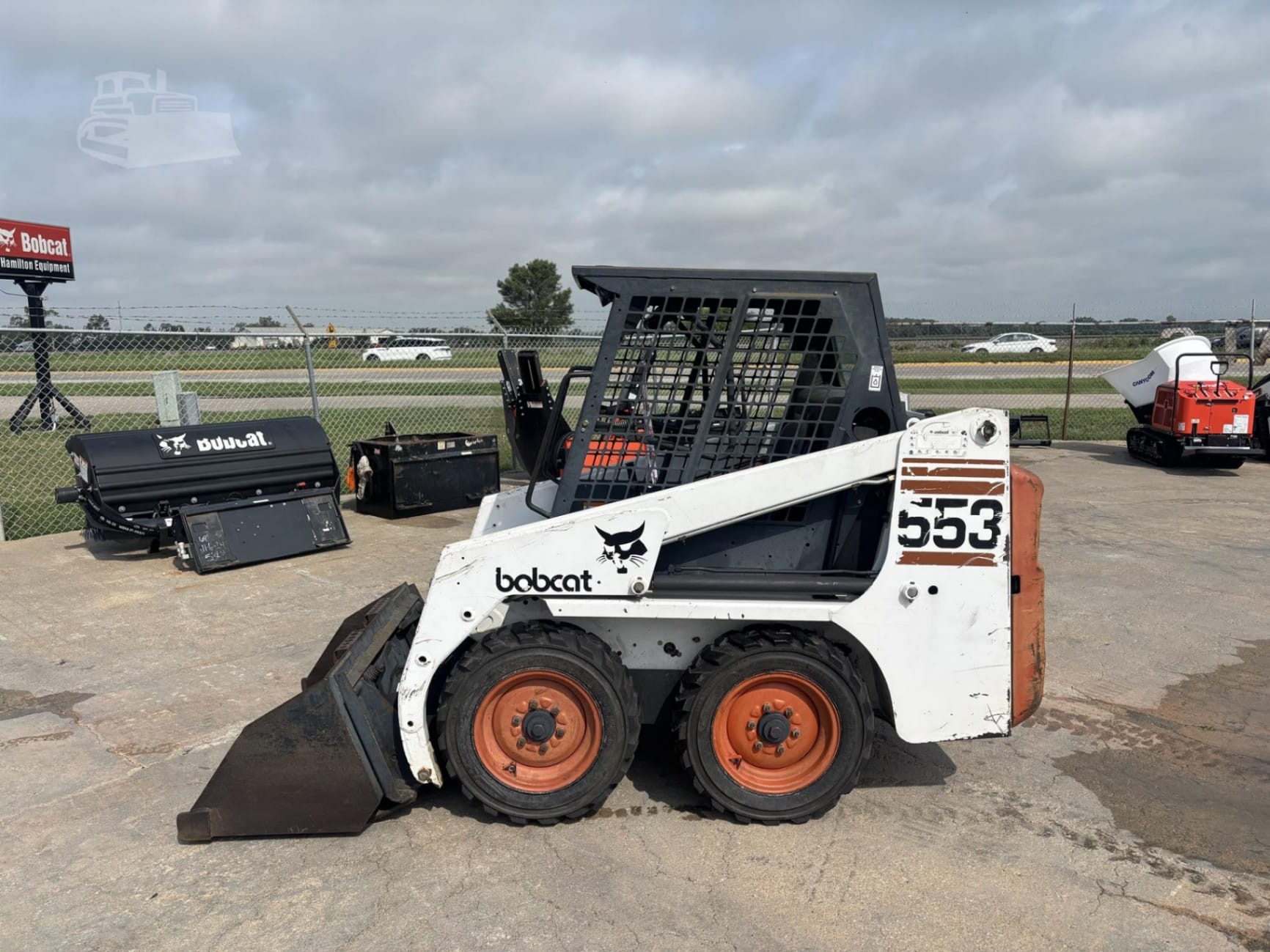 1998 Bobcat 553 Skid Steer Loaders for sale in Lincoln, NE - listing photo 2 of 8