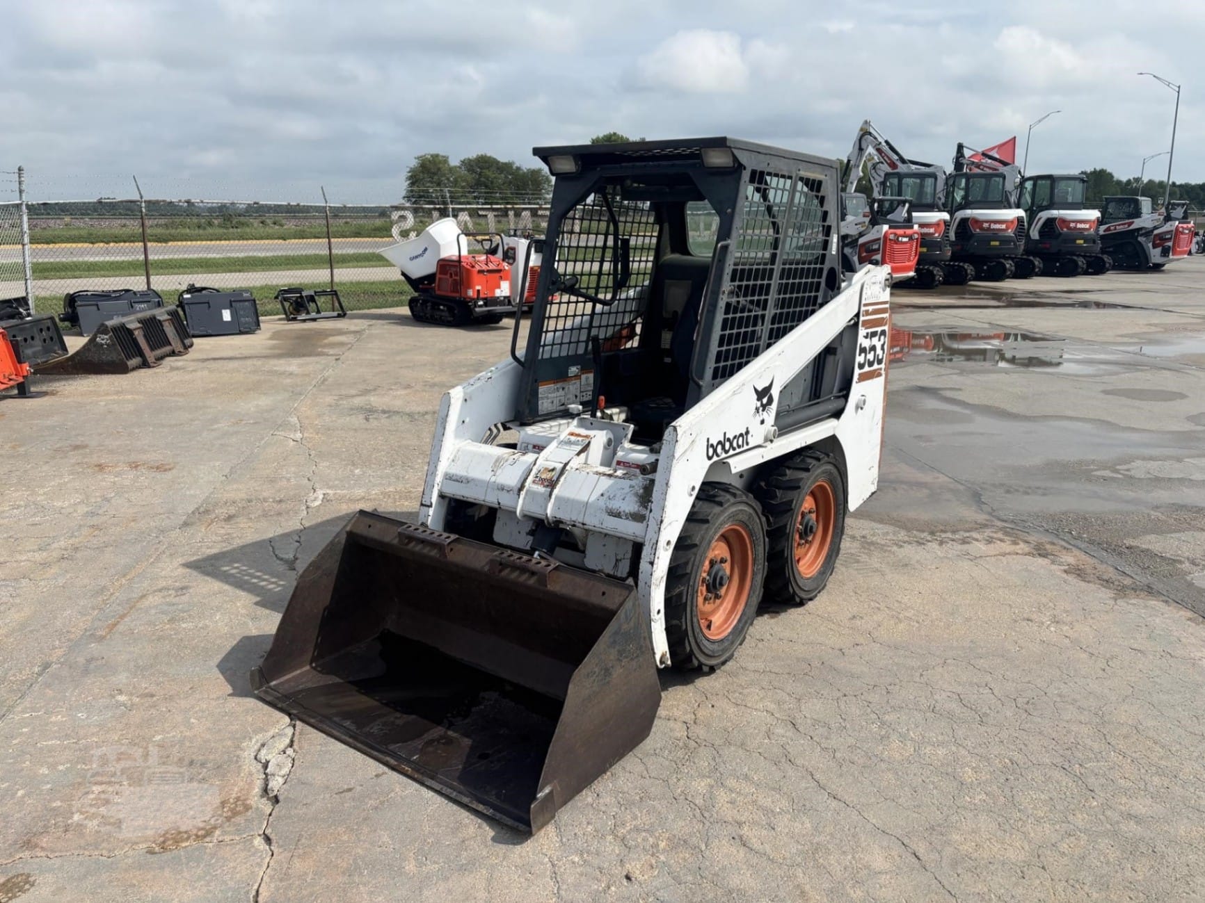 1998 Bobcat 553 Skid Steer Loaders for sale in Lincoln, NE - listing photo 3 of 8