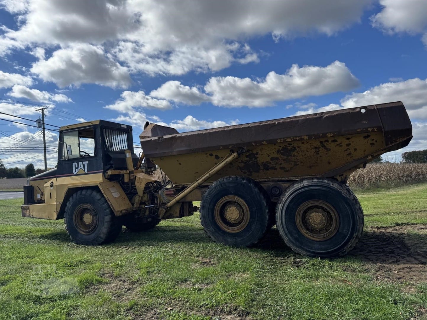 1998 Caterpillar D250E Dumpers Haulers for sale in Salem, NJ - listing photo 2 of 5