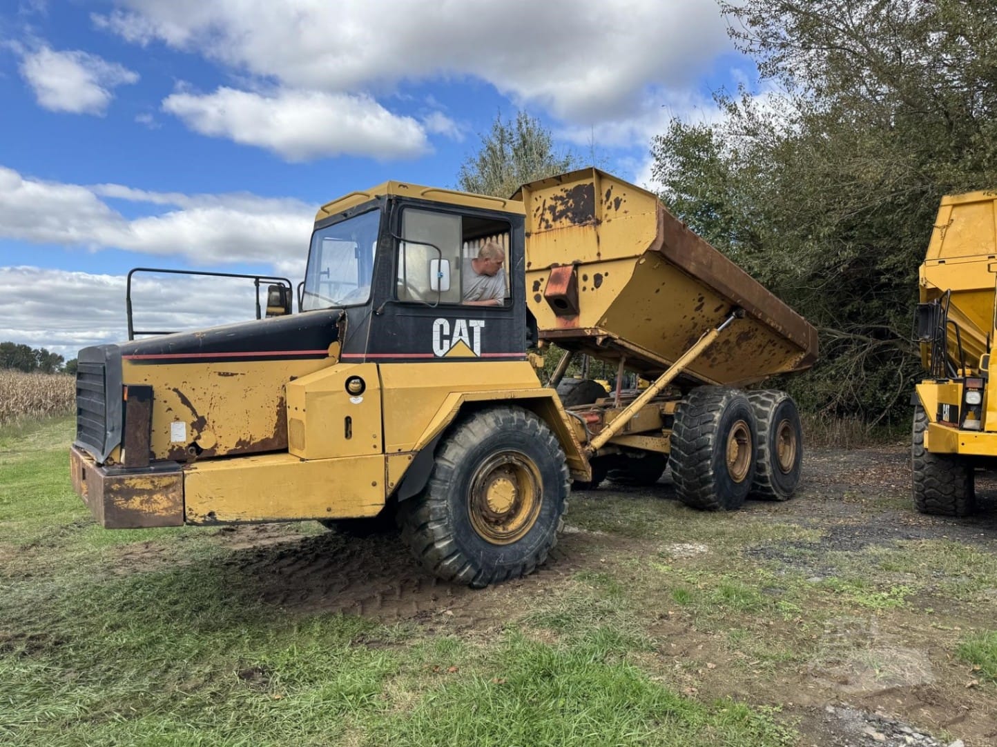 1998 Caterpillar D250E Dumpers Haulers for sale in Salem, NJ - listing photo 3 of 5