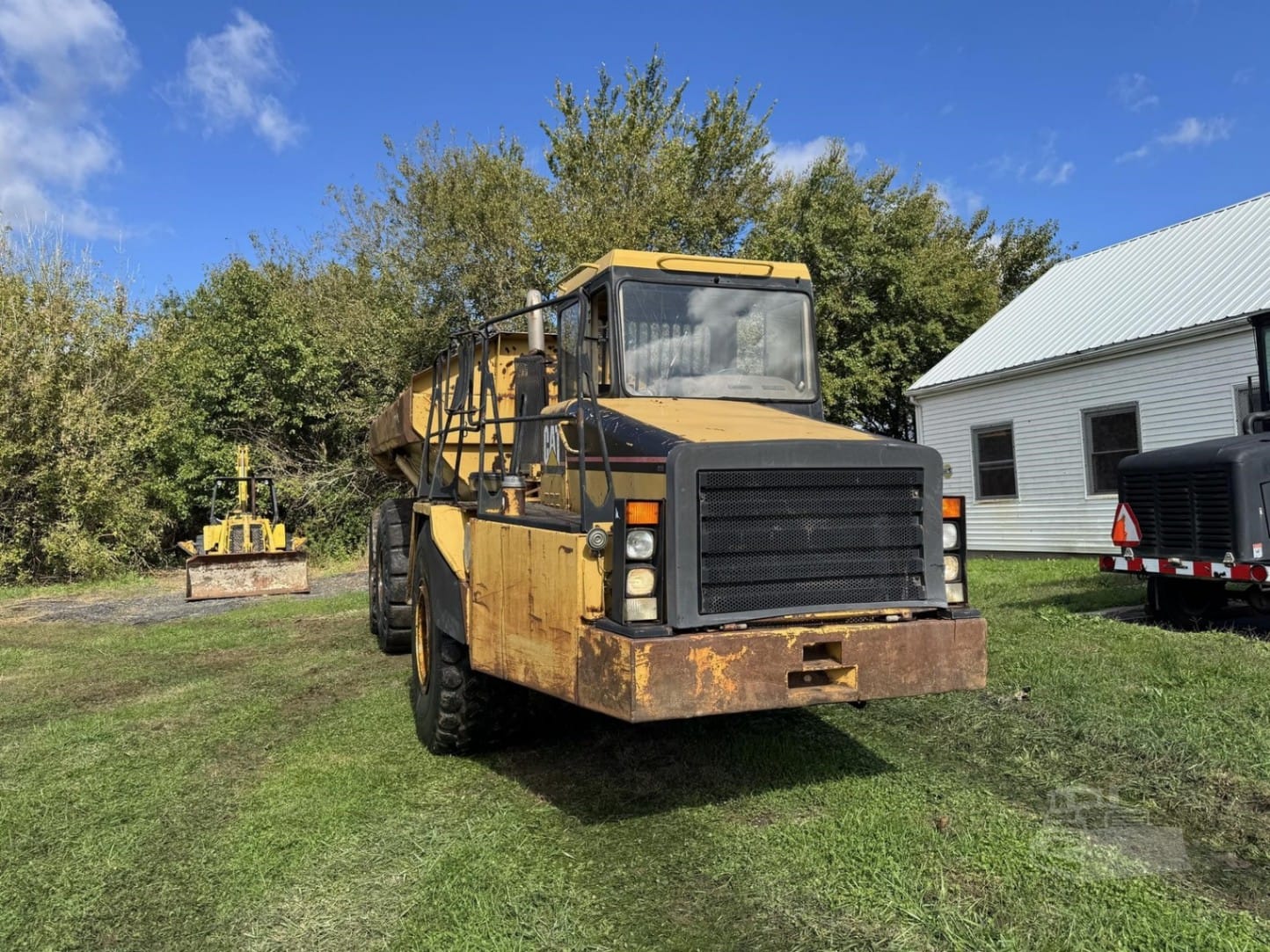 1998 Caterpillar D250E Dumpers Haulers for sale in Salem, NJ - listing photo 4 of 5