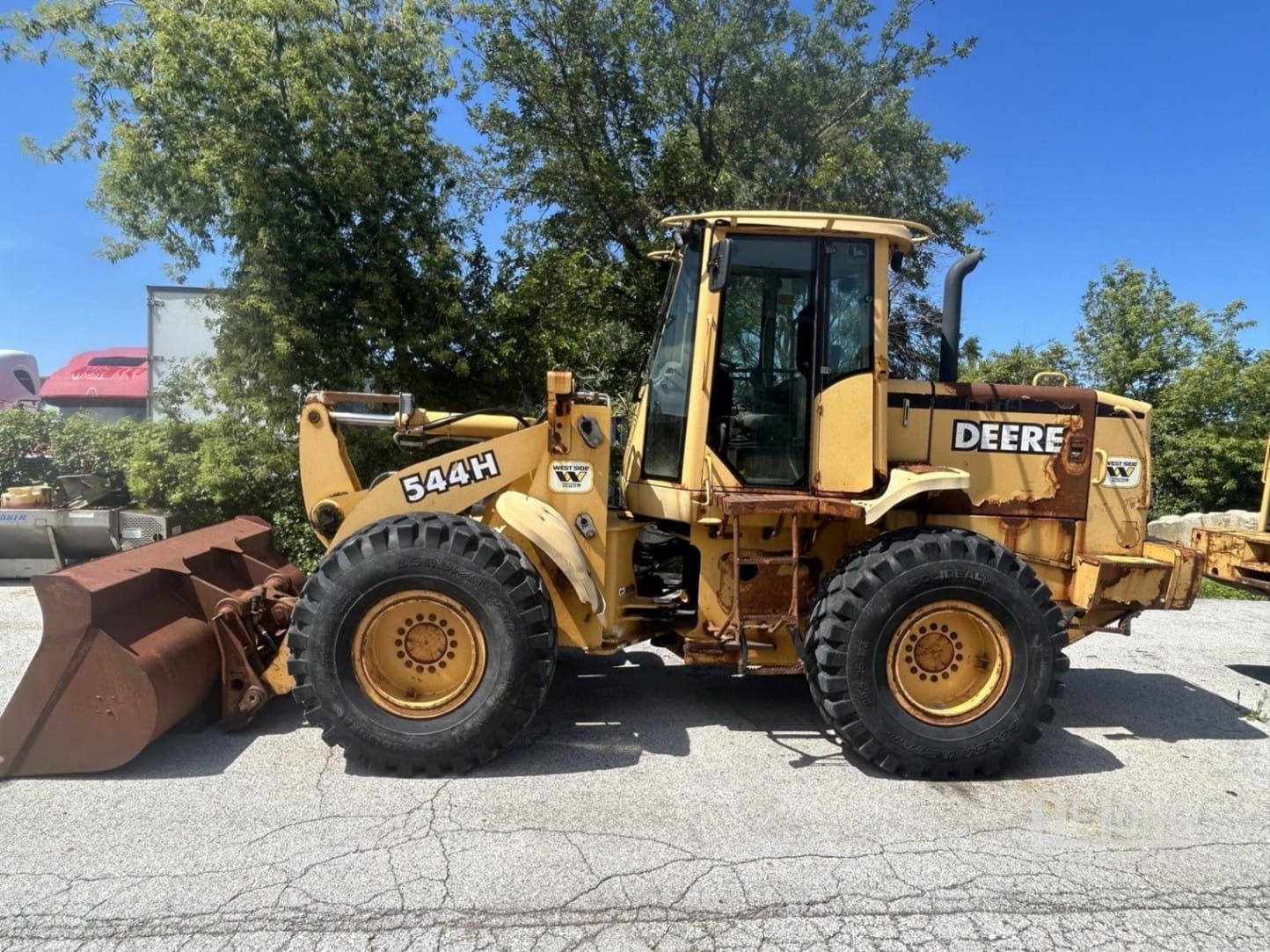 1998 John Deere 544H Wheel Loaders for sale in City, IL - primary listing photo of 8