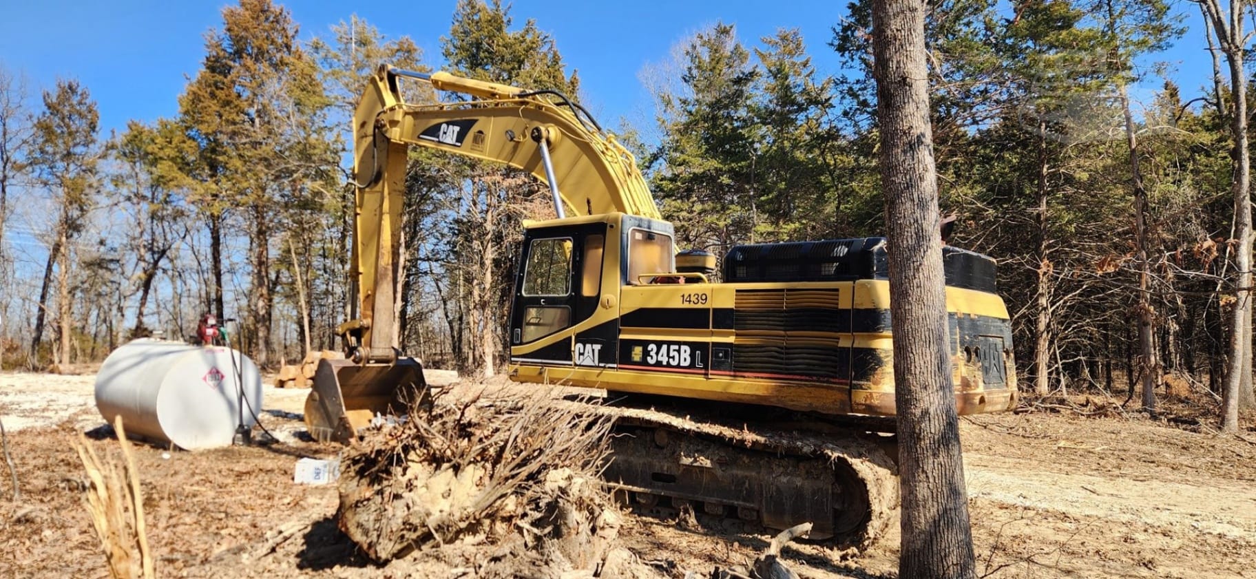 1999 Caterpillar 345BL Excavators for sale in Saint Charles, MO - listing photo 3 of 8