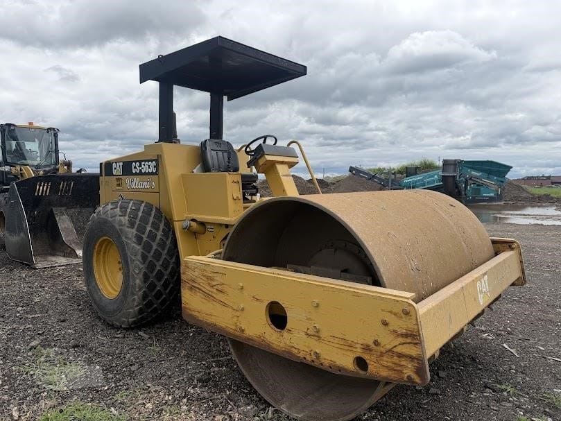 1999 Caterpillar CS-563C Smooth Drum Rollers for sale in Rochester, NY - listing photo 4 of 10