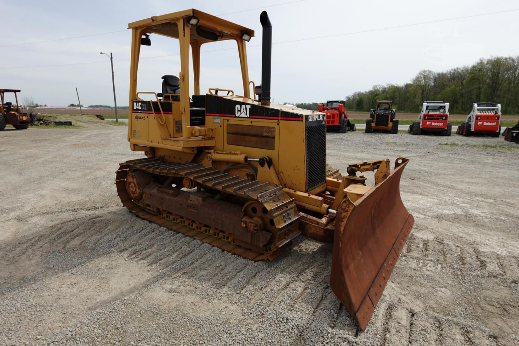 1999 Caterpillar D4 Dozers for sale in Versailles, OH - listing photo 5 of 8