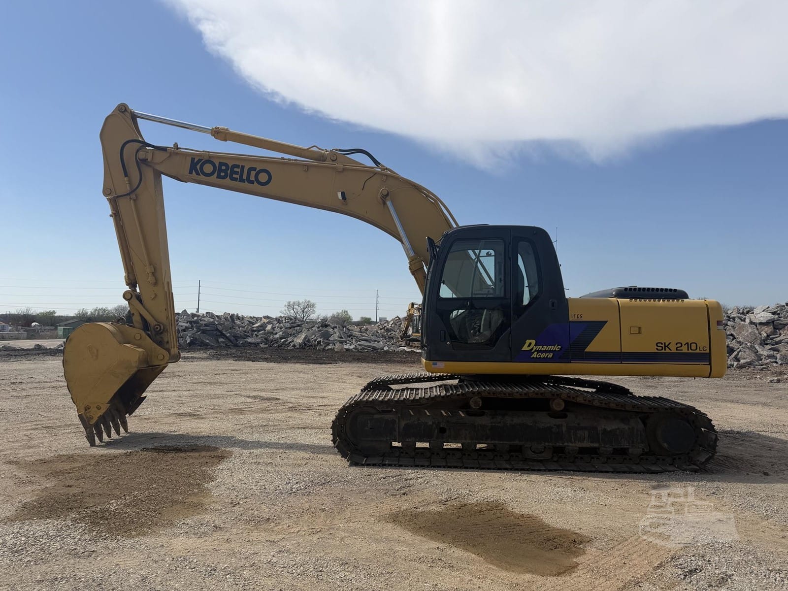 2000 Kobelco SK210 LC Excavators for sale in Ada, OK - listing photo 2 of 8