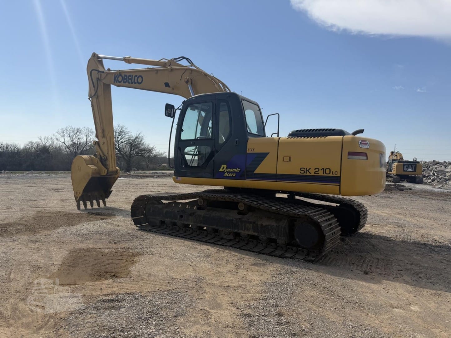 2000 Kobelco SK210 LC Excavators for sale in Ada, OK - listing photo 3 of 8