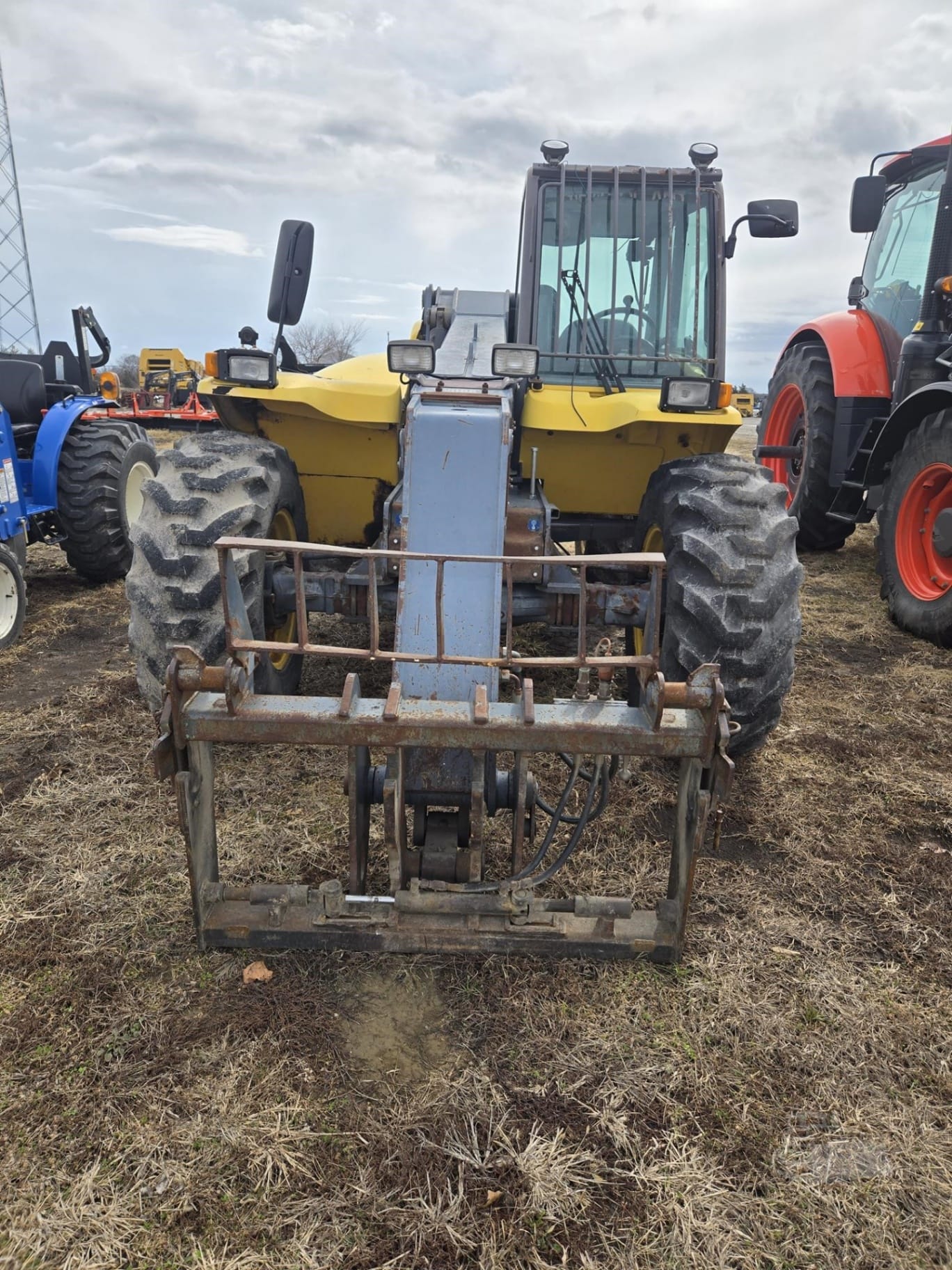 2000 New Holland LM430 Telehandlers Forklifts for sale in Albia, IA - listing photo 4 of 7