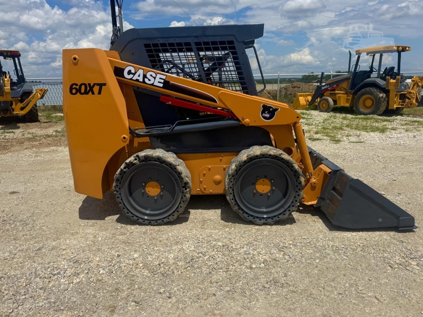 2001 CASE 60XT Skid Steer Loaders for sale in Gainesville, TX - primary listing photo of 8