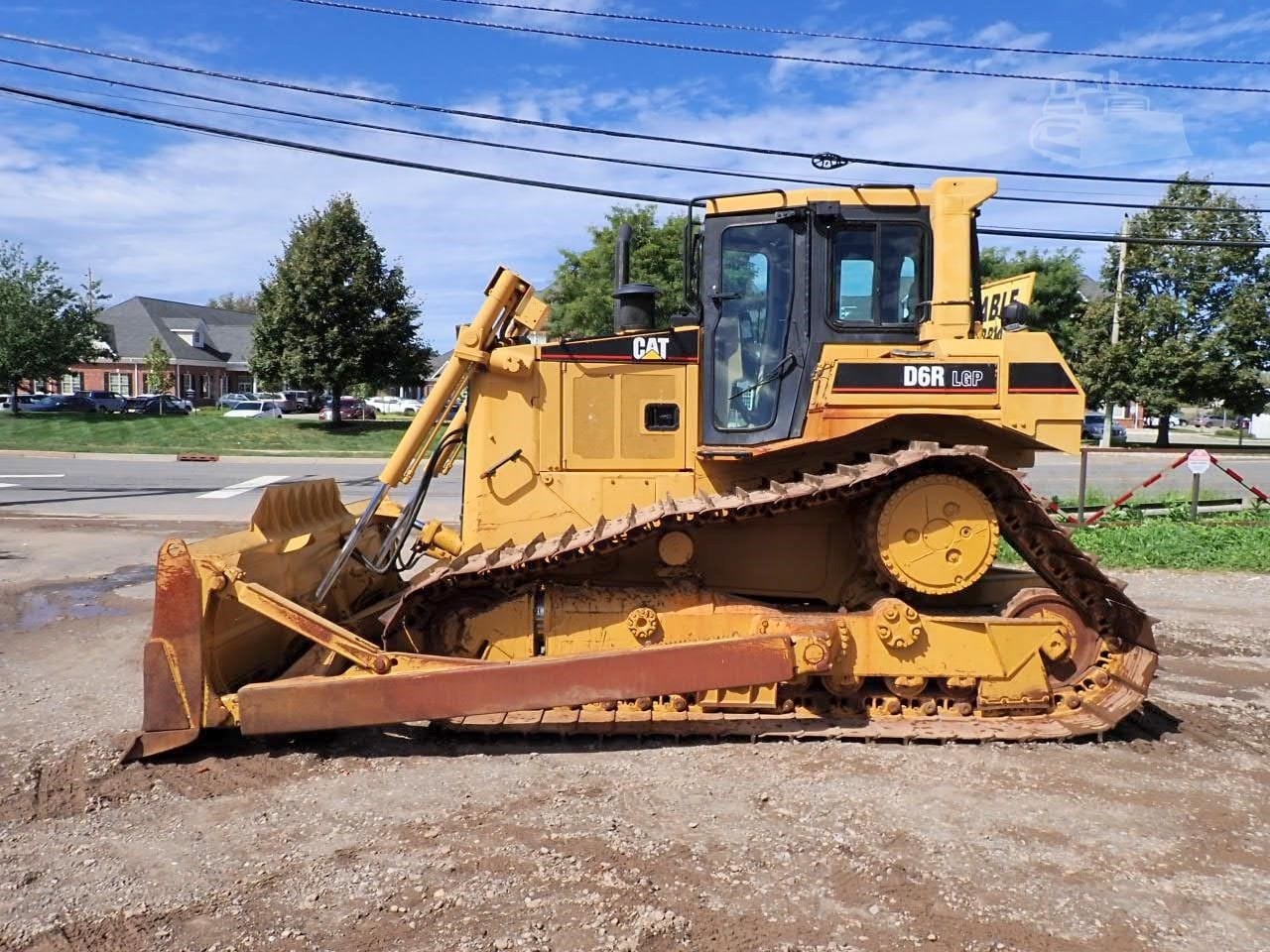 2001 Caterpillar D6R LGP Dozers for sale in South Plainfield, NJ - listing photo 2 of 10