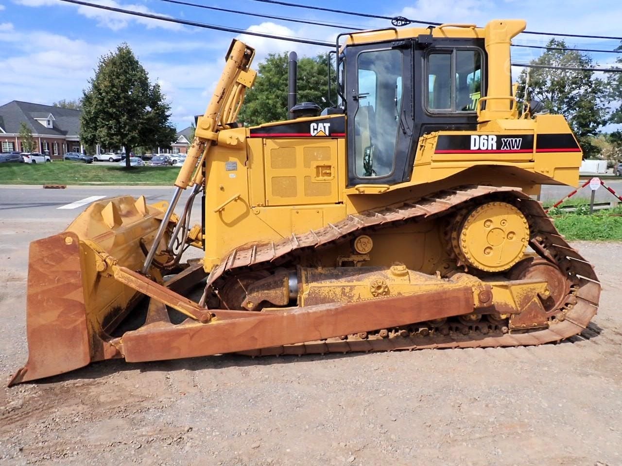 2001 Caterpillar D6R XW Dozers for sale in South Plainfield, NJ - listing photo 2 of 10