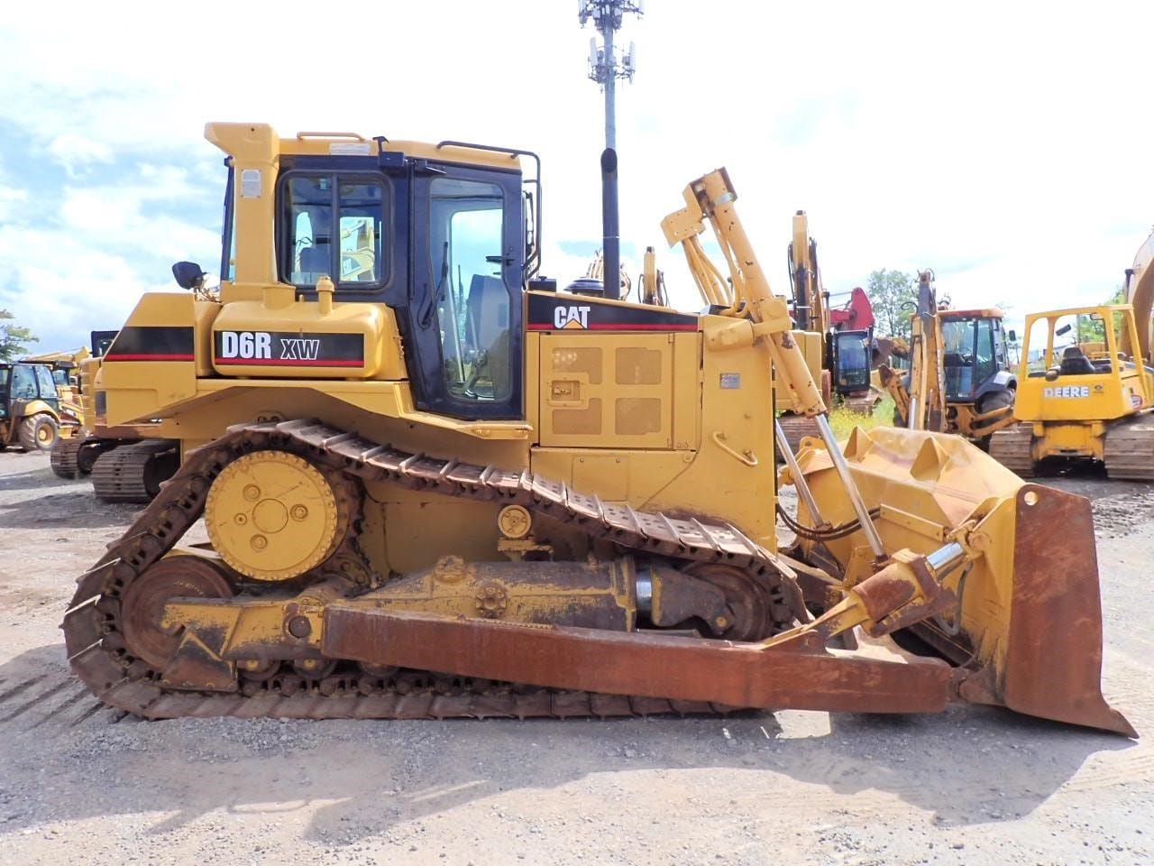 2001 Caterpillar D6R XW Dozers for sale in South Plainfield, NJ - listing photo 6 of 10