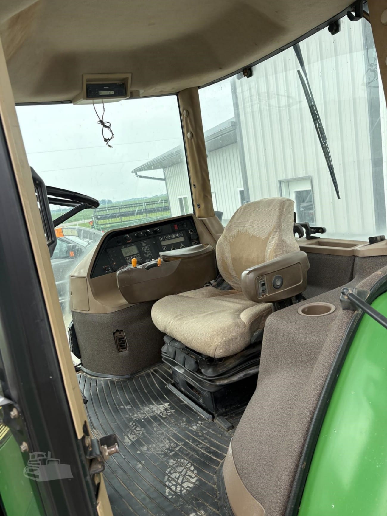 2001 John Deere 8310 Field Tractors Power for sale in Buffalo Center, IA - listing photo 9 of 12