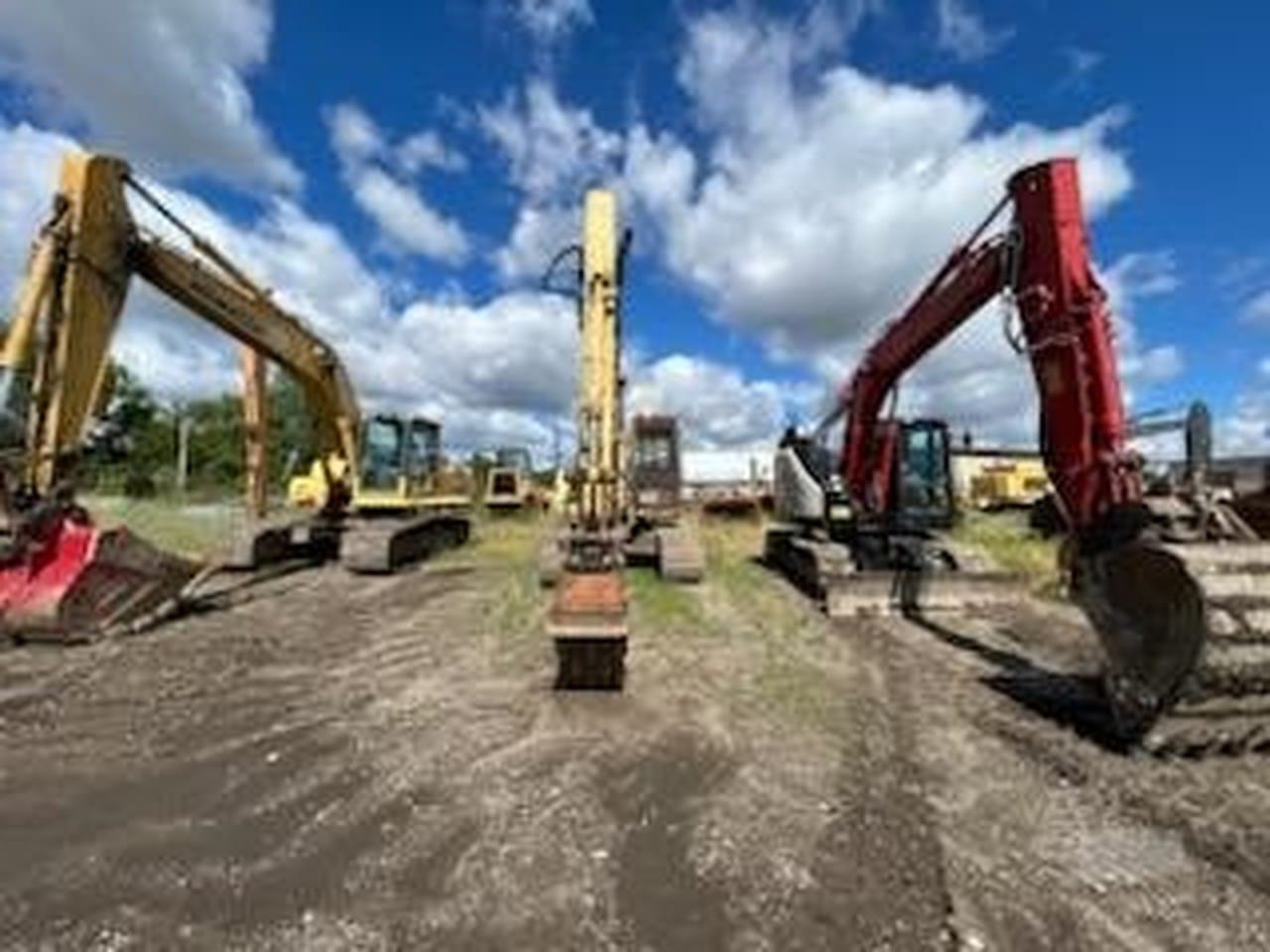 2001 Komatsu PC150 LC-6K Excavators for sale in Xenia, OH - listing photo 2 of 8