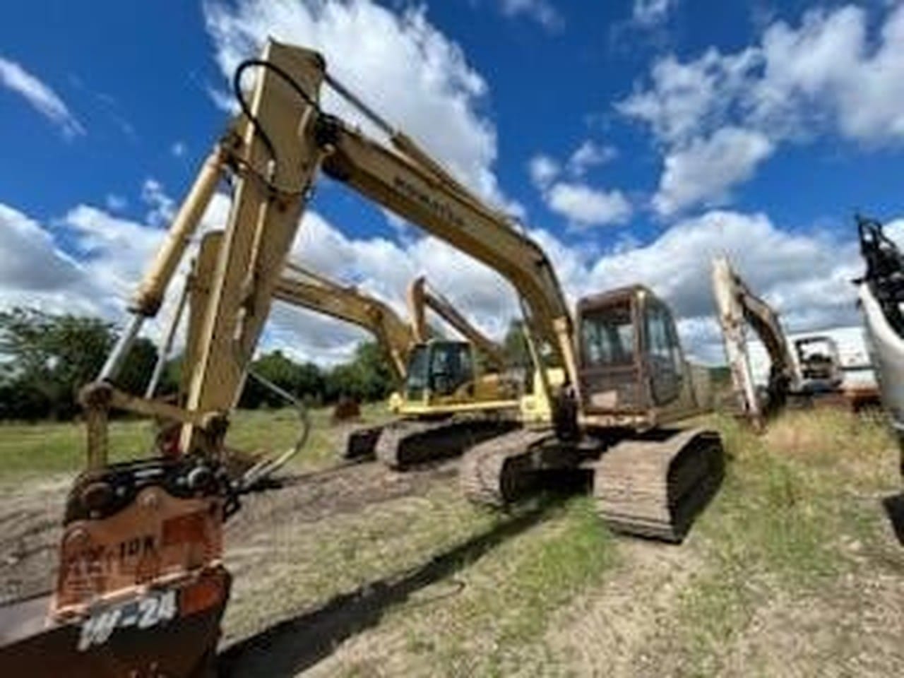 2001 Komatsu PC150 LC-6K Excavators for sale in Xenia, OH - listing photo 3 of 8