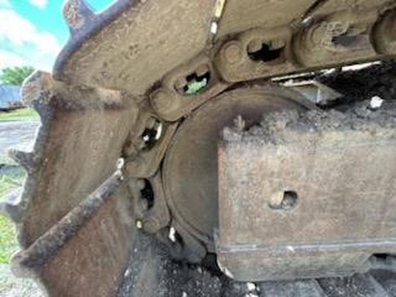 2001 Komatsu PC150 LC-6K Excavators for sale in Xenia, OH - listing photo 7 of 8