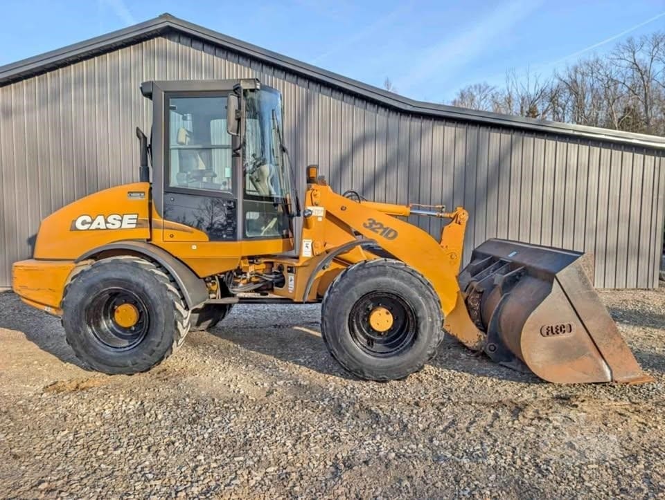 2002 CASE 321D Wheel Loaders for sale in City, IN - listing photo 4 of 8