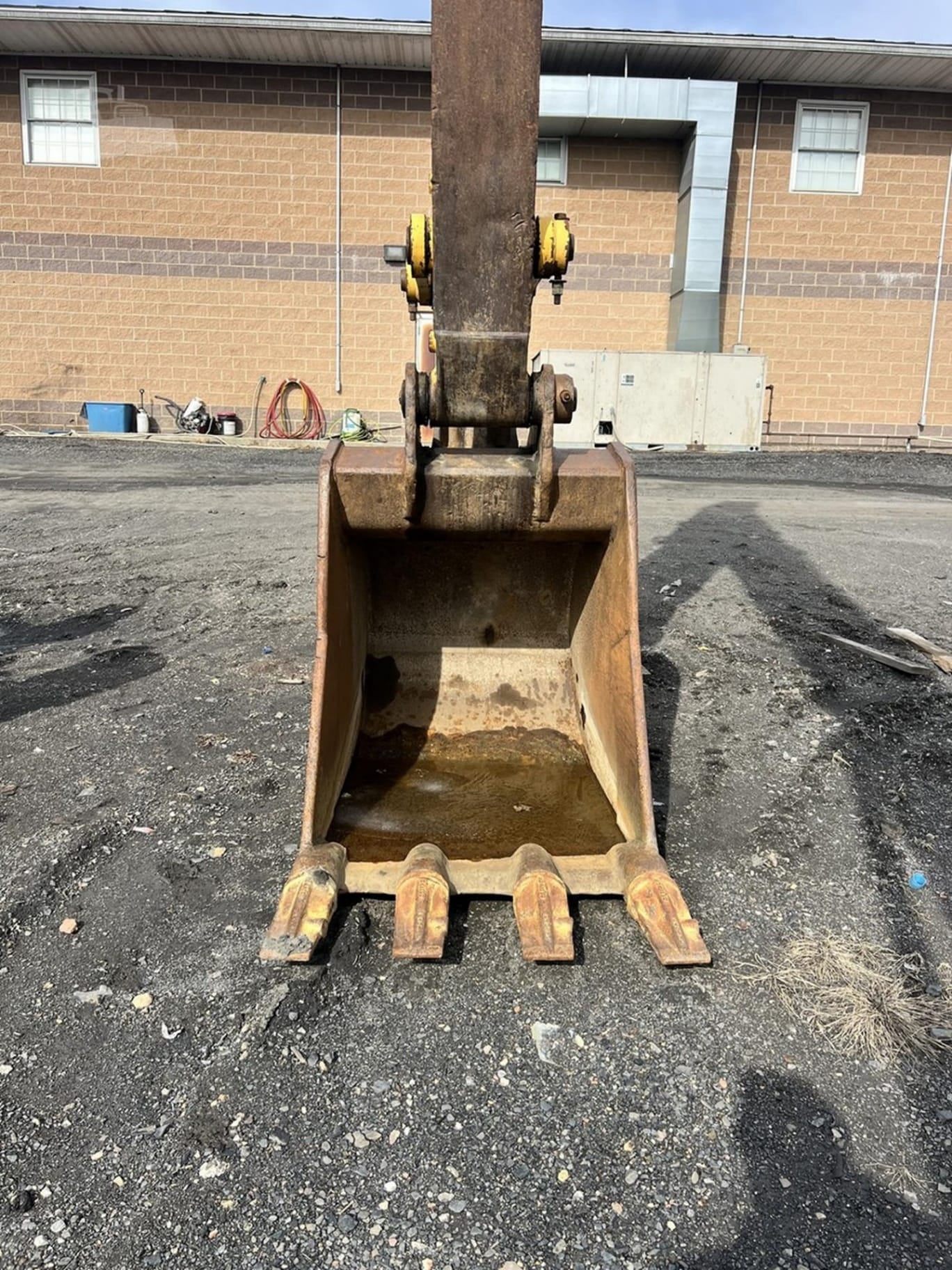 2002 Komatsu PC300LC-6LE Excavators for sale in Old Forge, PA - listing photo 5 of 8