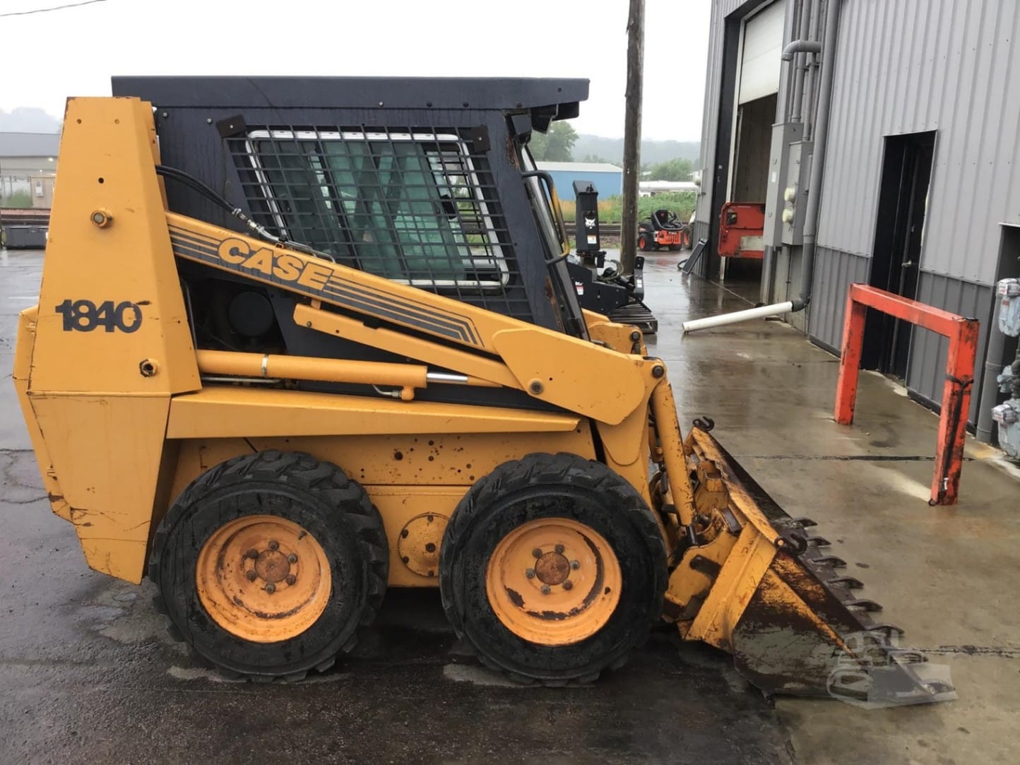 2004 CASE 1840 Skid Steer Loaders for sale in Sioux City, IA - listing photo 2 of 8