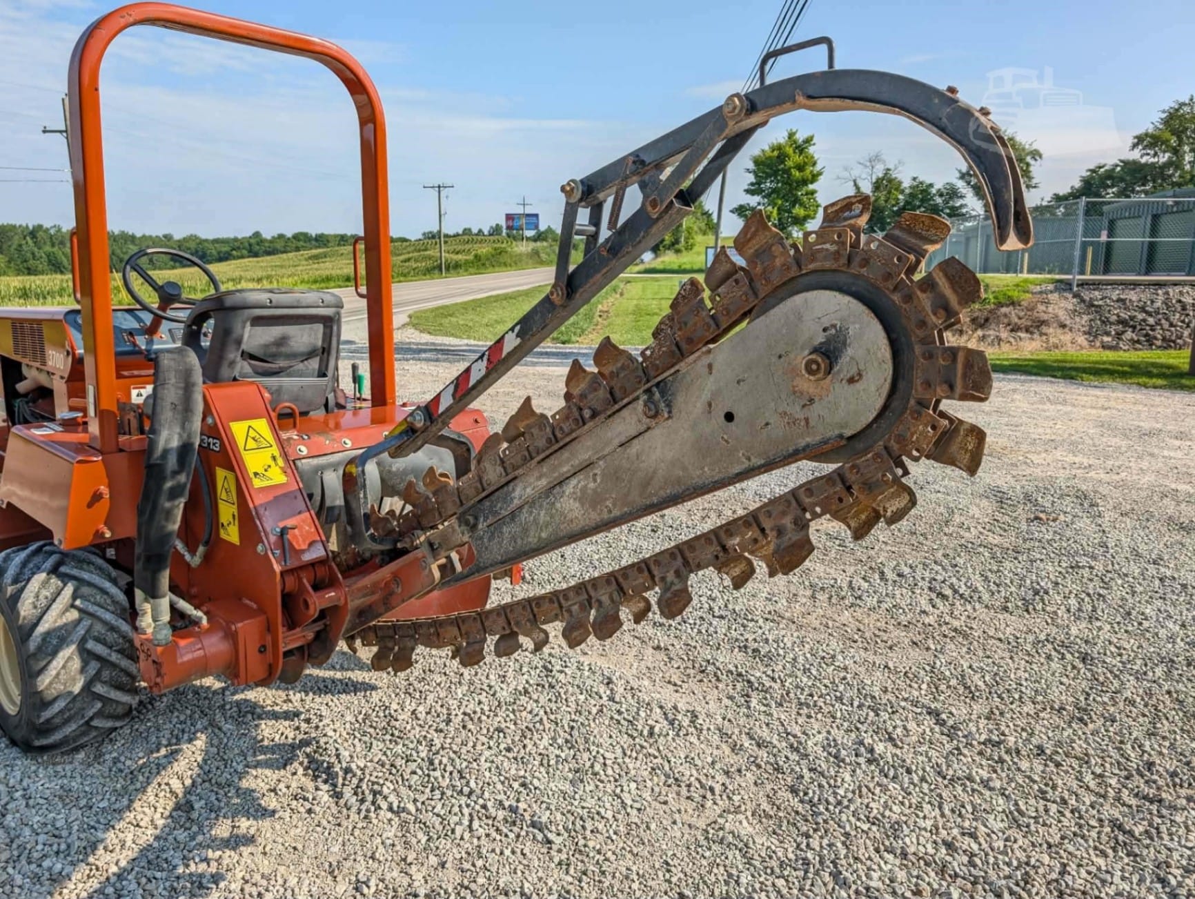2004 Ditch Witch 3700 Trenchers for sale in City, IN - listing photo 4 of 8