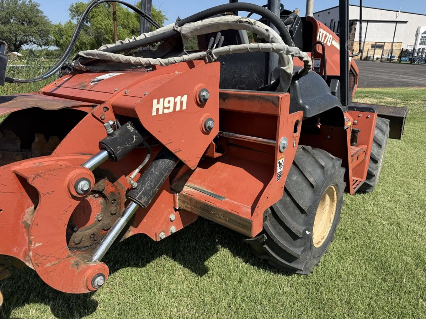 2004 Ditch Witch RT70 Trenchers for sale in Early, TX - listing photo 3 of 8