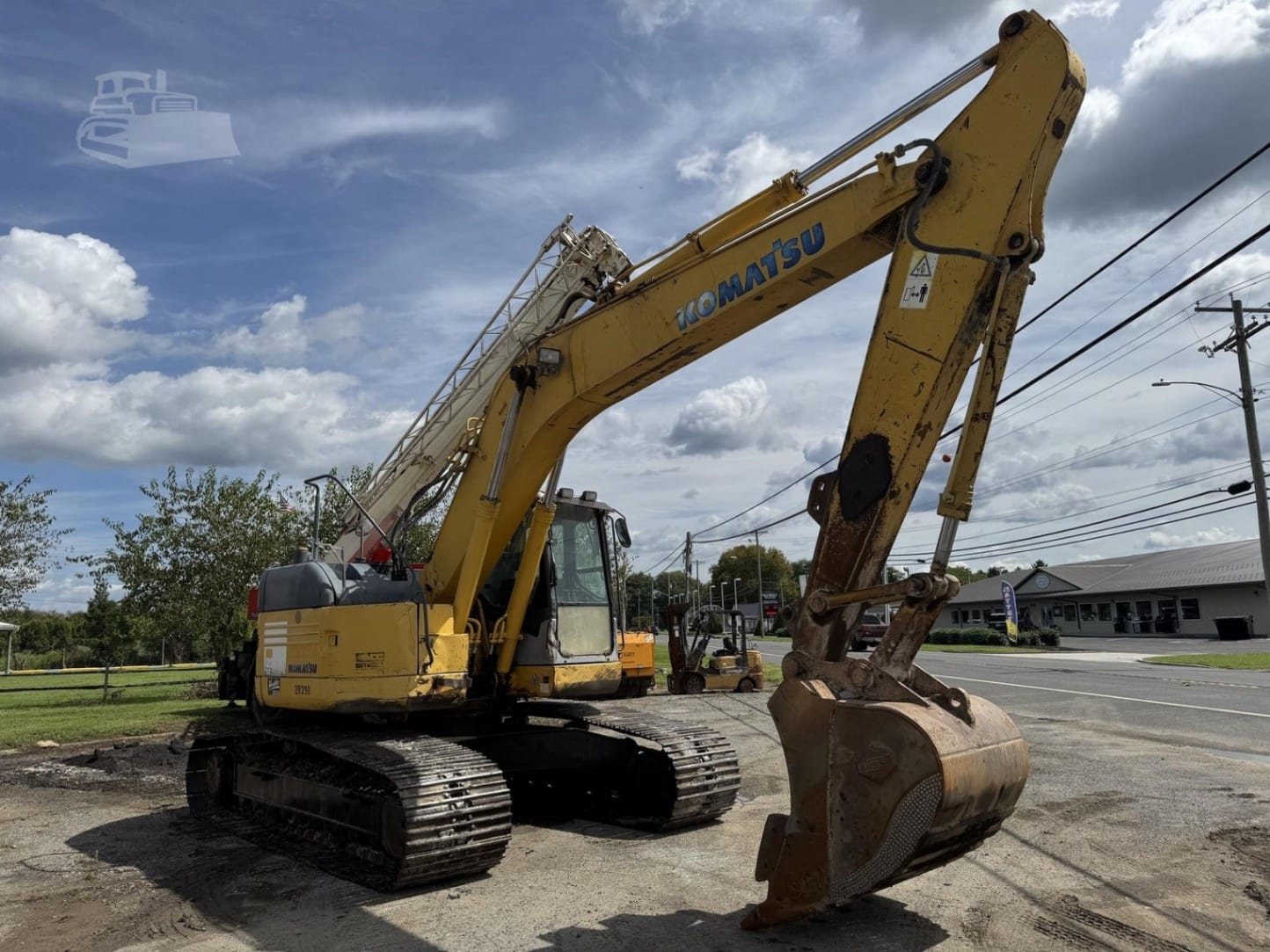2004 Komatsu PC228US LC-3N0 Excavators for sale in Salem, NJ - listing photo 5 of 9