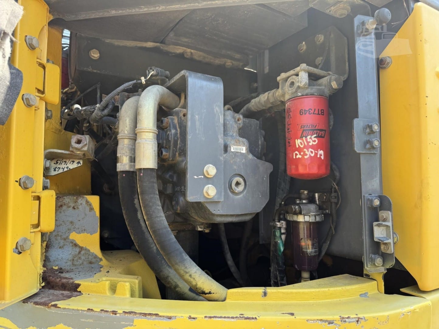 2004 Komatsu PC228US LC-3N0 Excavators for sale in Salem, NJ - listing photo 9 of 9