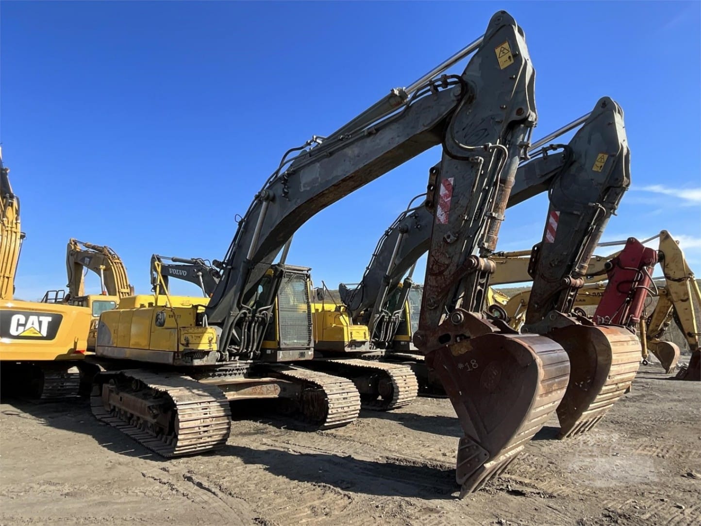 2004 Volvo EC360B LC Excavators for sale in Pittston Township, PA - listing photo 5 of 8