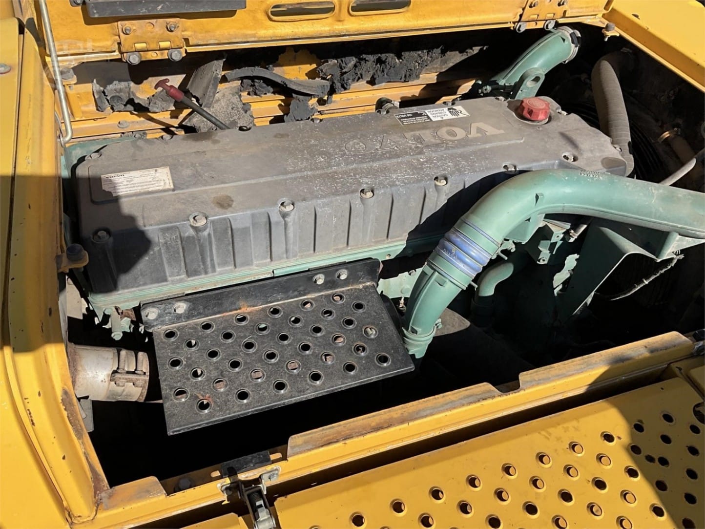 2004 Volvo EC360B LC Excavators for sale in Pittston Township, PA - listing photo 7 of 8