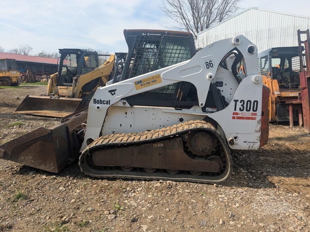 2005 Bobcat T300 Track Loaders for sale in Saint Clairsville, OH - primary listing photo of 6