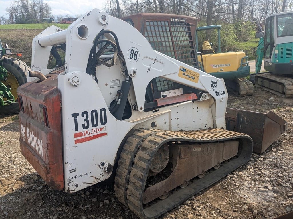 2005 Bobcat T300 Track Loaders for sale in Saint Clairsville, OH - listing photo 2 of 6