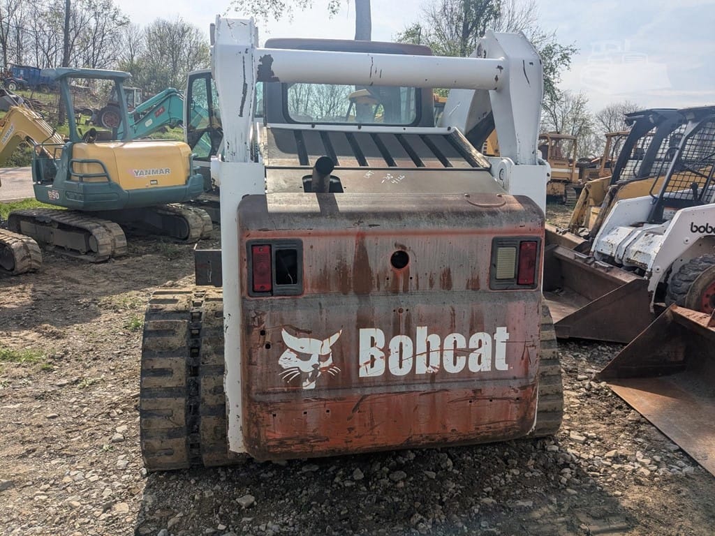 2005 Bobcat T300 Track Loaders for sale in Saint Clairsville, OH - listing photo 3 of 6