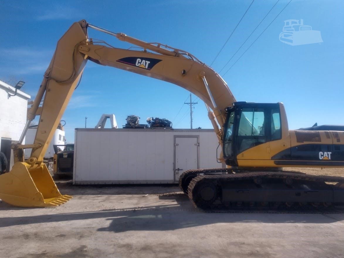 2005 Caterpillar 330CL Excavators for sale in Waterloo, NE - listing photo 4 of 8