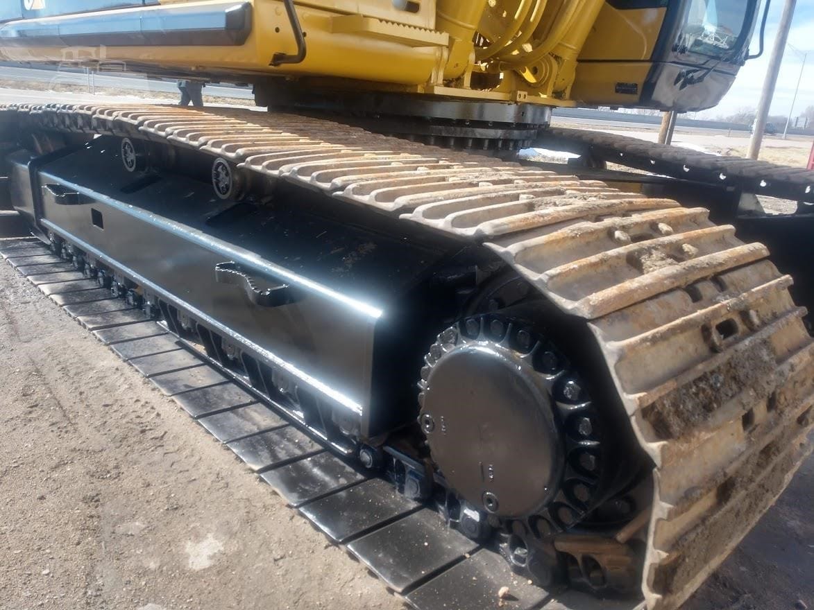 2005 Caterpillar 330CL Excavators for sale in Waterloo, NE - listing photo 8 of 8