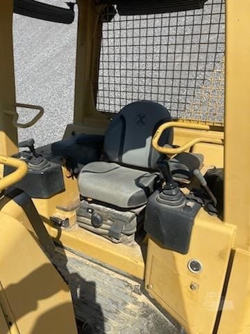 2005 Caterpillar D3G LGP Dozers for sale in Wayne City, IL - listing photo 8 of 8